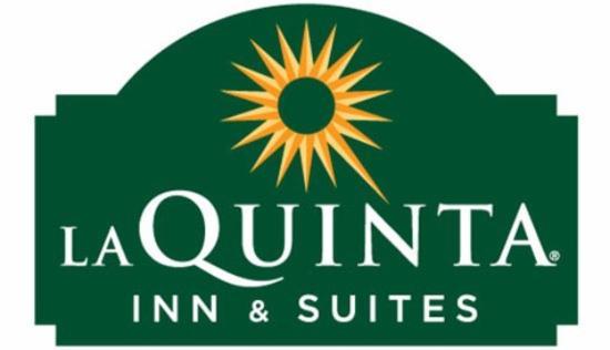 La Quinta Inn & Suites By Wyndham Louisville Ne - Old Henry Rd Exterior foto